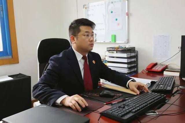 喜报！我院干警肖其斌荣获“2021年度新洲区高质量跨越式发展先进个人”荣誉称号(图2)