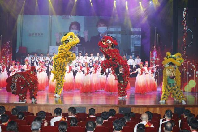 礼赞榜样 筑梦齐银 齐商银行荣誉称号颁奖活动举行(图15)
