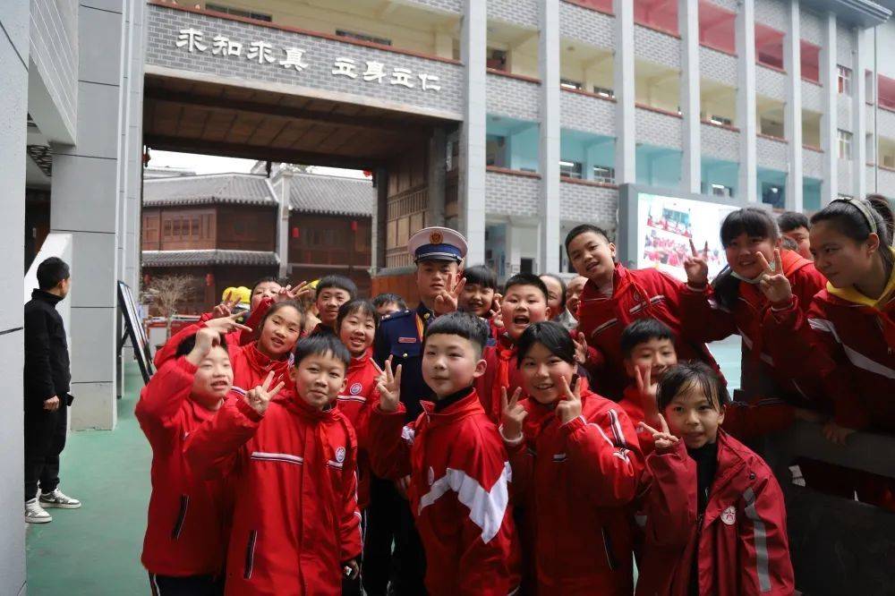 喜报！贵州2名消防员被授予“全国青年岗位能手”称号(图5)