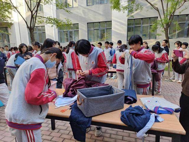 山东省实验中学德润校区2022级3中队荣获济南市少先队“英雄中队”荣誉称号(图2)