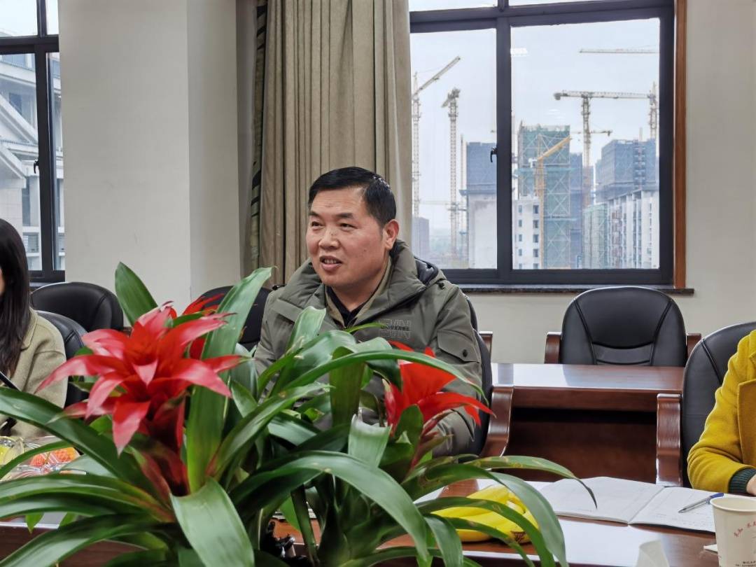 杭州民进2位会员获杭州市系统级优秀教师荣誉称号(图2) 杭州民进2位会员获杭州市系统级优秀教师荣誉称号(图2)
