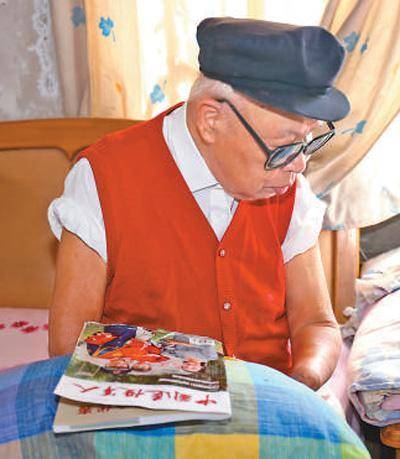 “奋斗着，就是幸福”（奋斗百年路 启航新征程·“人民楷模”国家荣誉称号获得者）